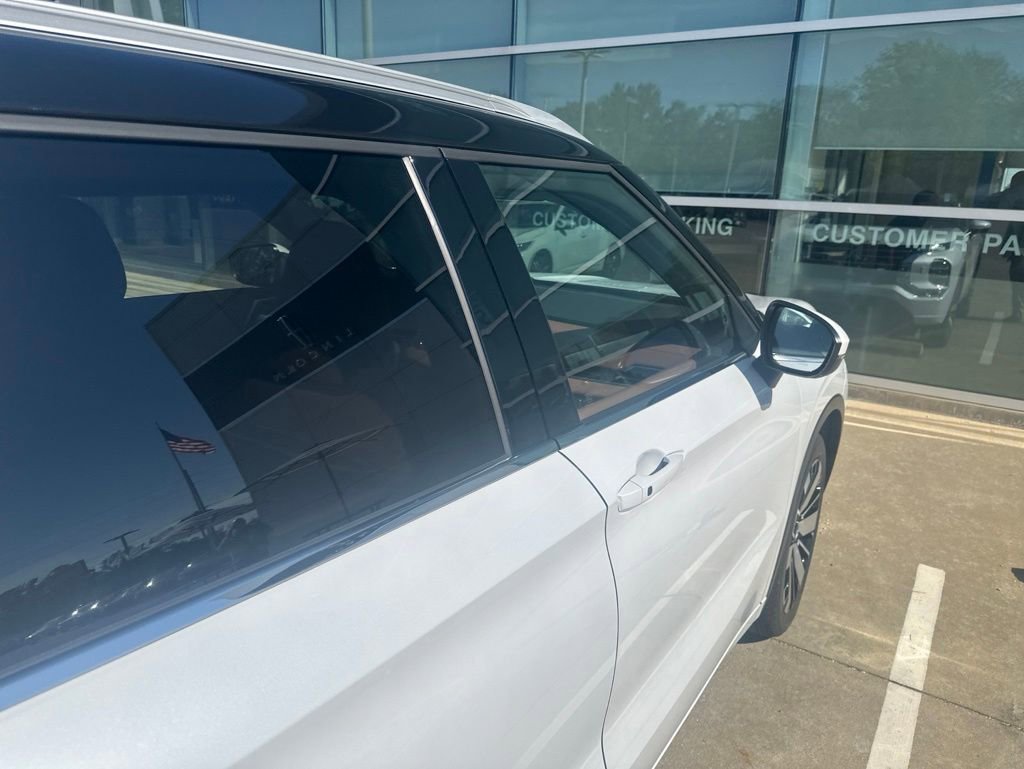 Used 2025 Mitsubishi Outlander SEL AWD/4WD image 11