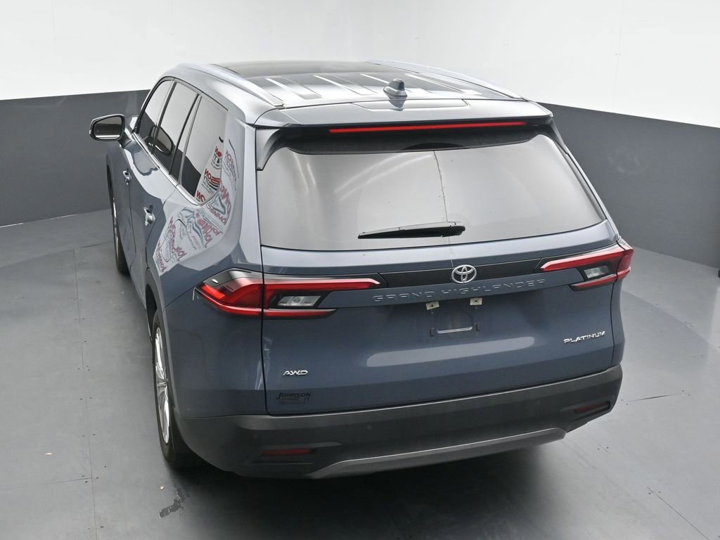 Used 2025 Toyota Grand Highlander AWD image 26