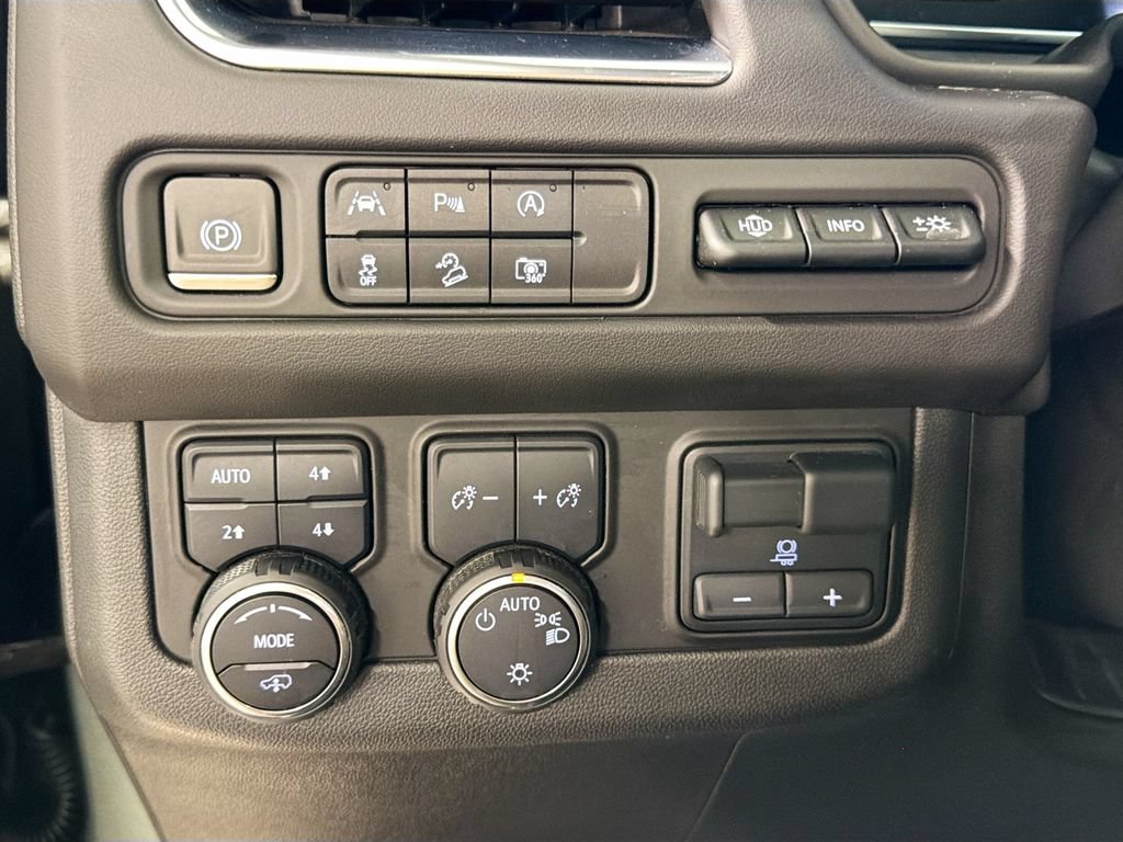 Used 2023 Chevrolet Tahoe High Country AWD/4WD image 11