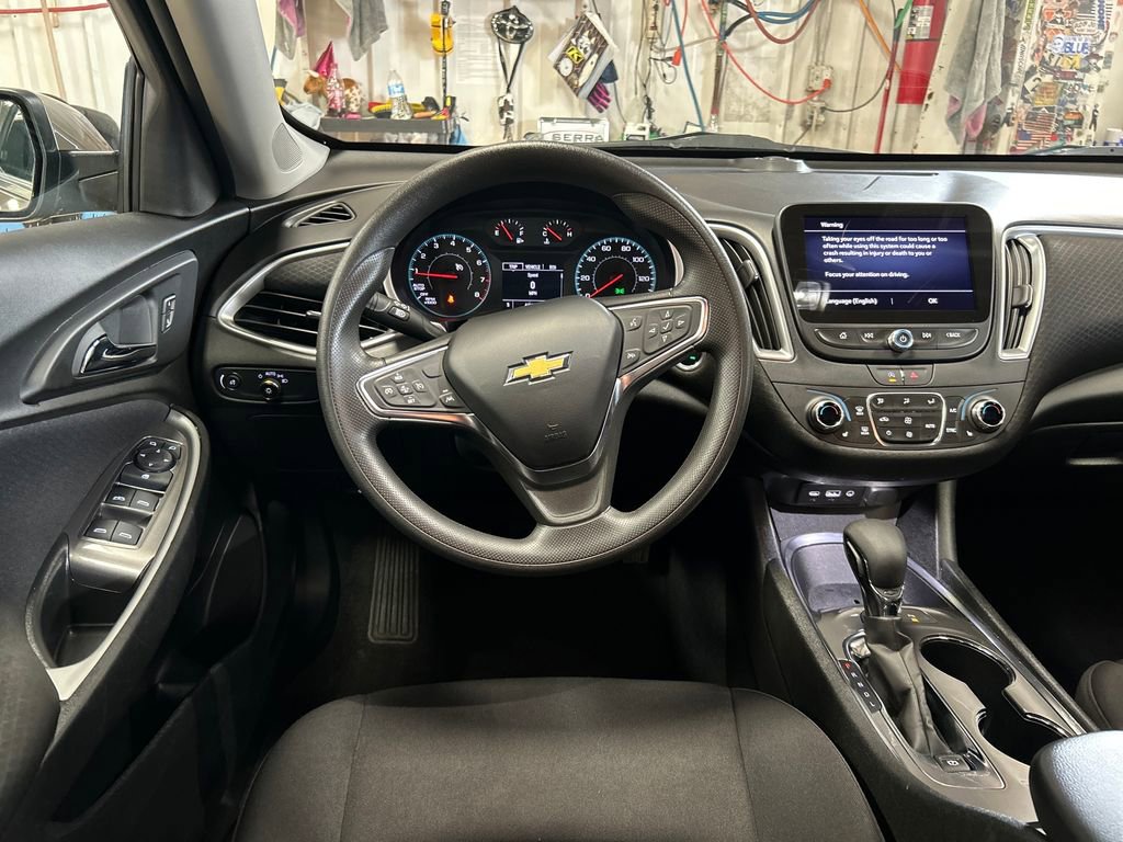 Used 2024 Chevrolet Malibu LT FWD image 17