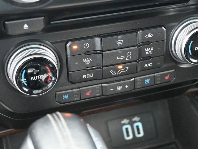 Used 2016 Ford F150 Platinum w/ FX4 Off-Road Package image 27