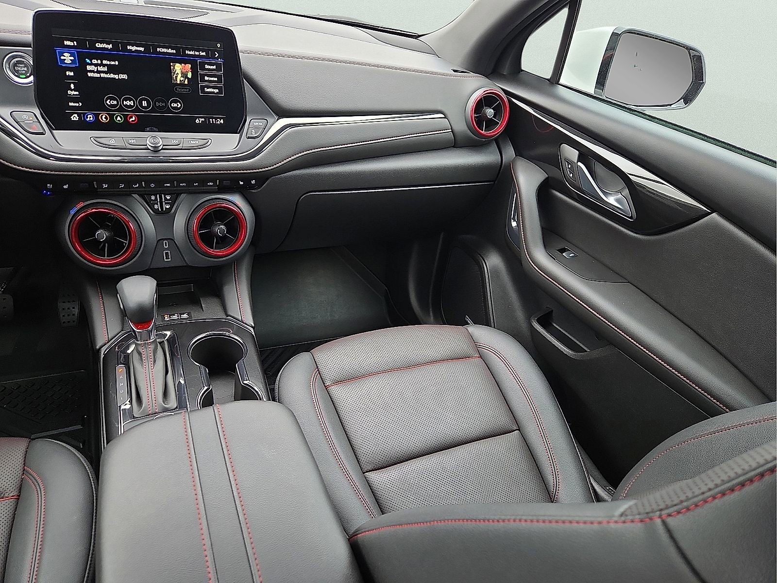 Used 2024 Chevrolet Blazer RS w/ Enhanced Convenience Package FWD image 12
