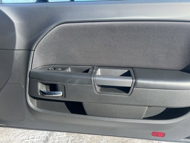 Used 2014 Dodge Challenger R/T image 33