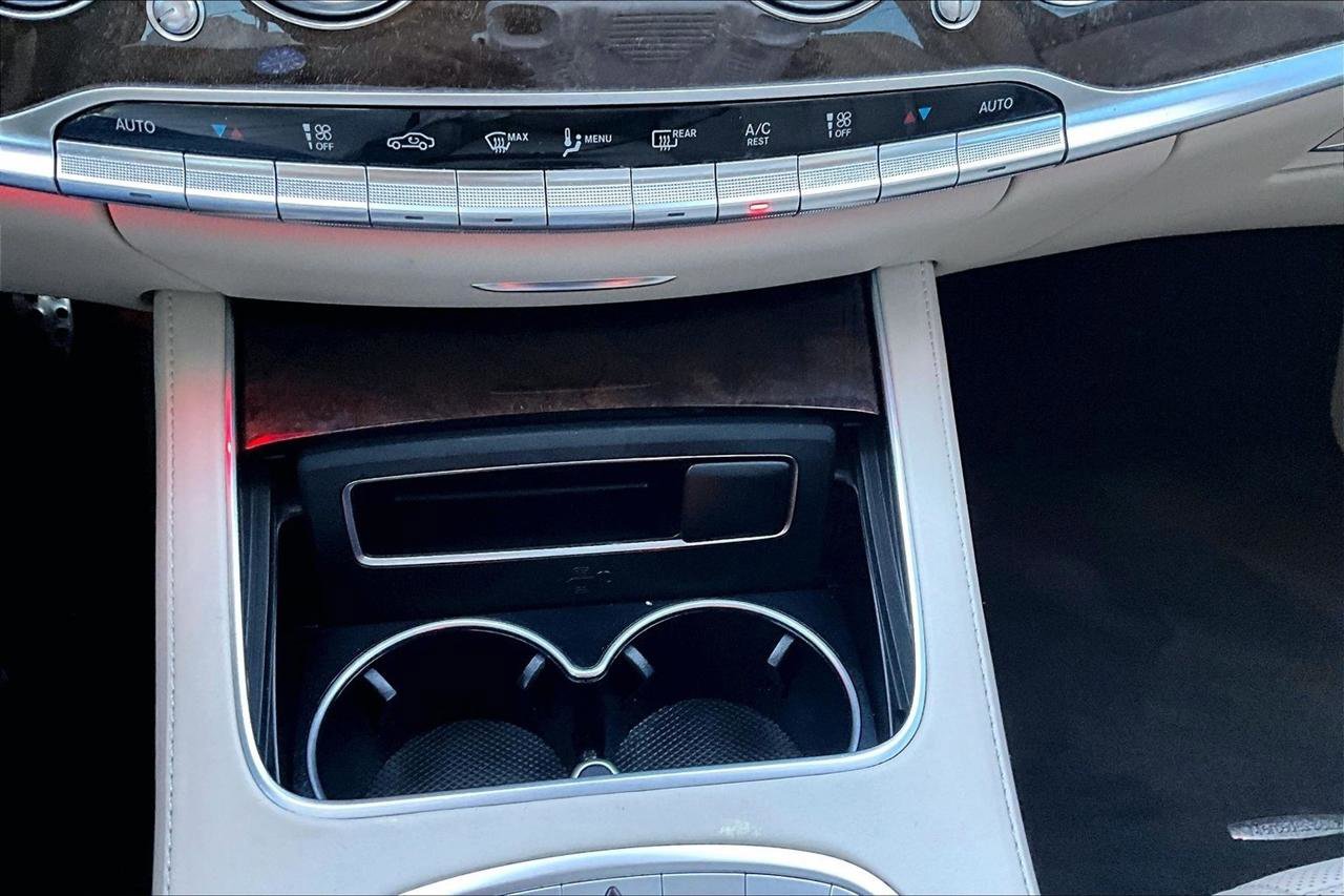 Used 2019 Mercedes-Benz S 560 Sedan image 15