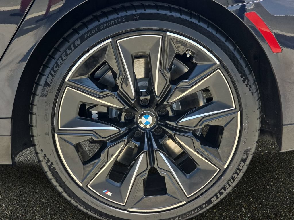Used 2023 BMW 740i RWD image 38
