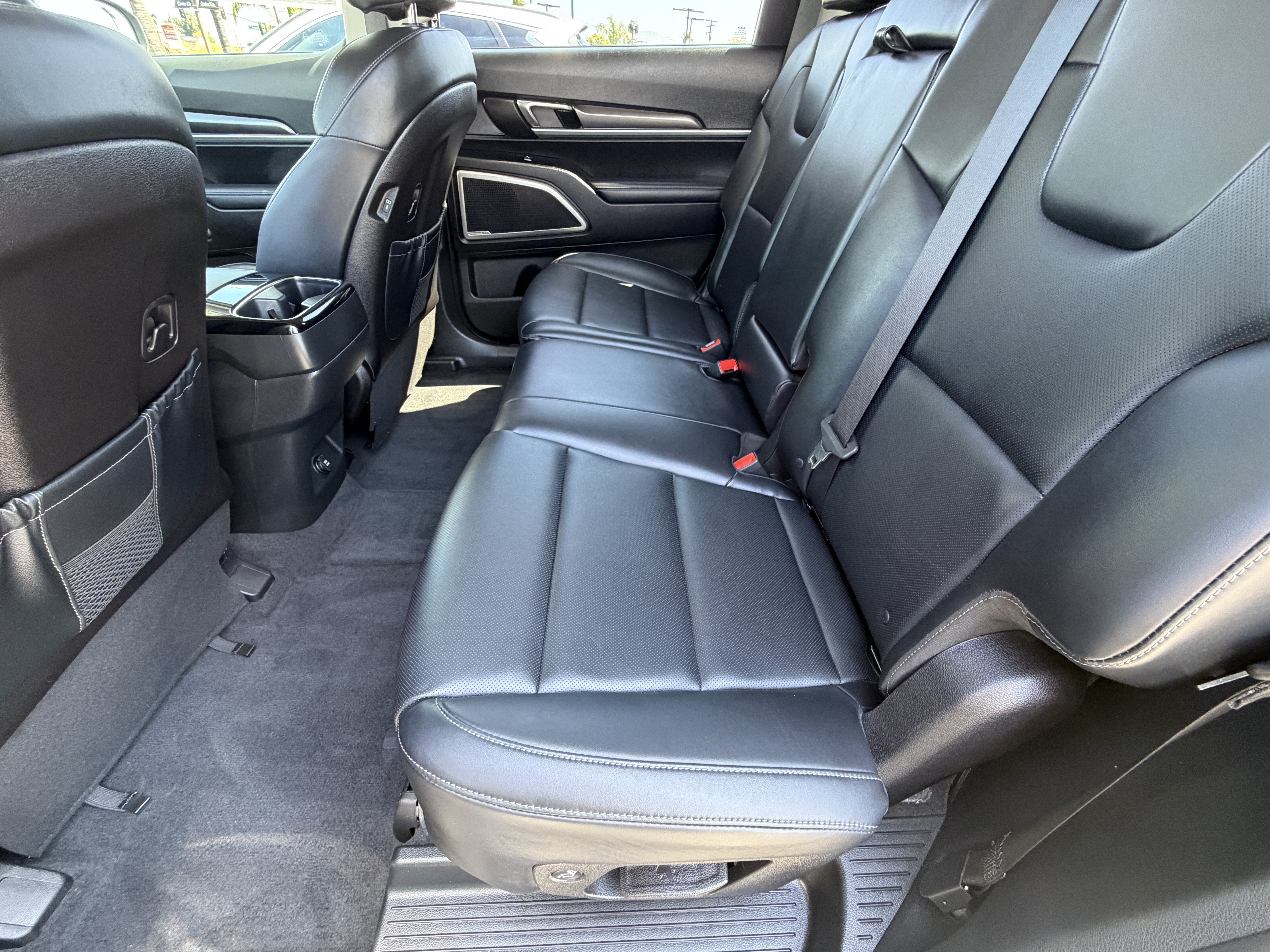 Certified 2024 Kia Telluride LX FWD image 26