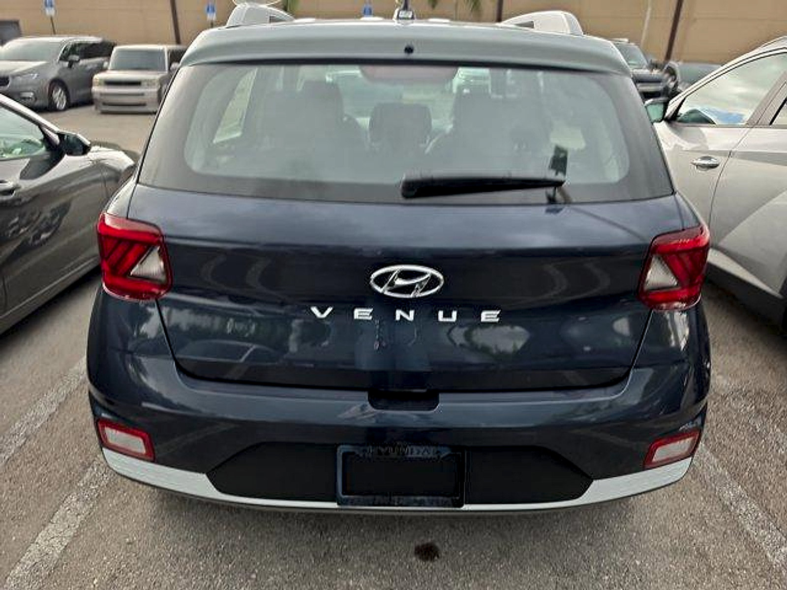 New 2026 Hyundai Venue SEL FWD image 5
