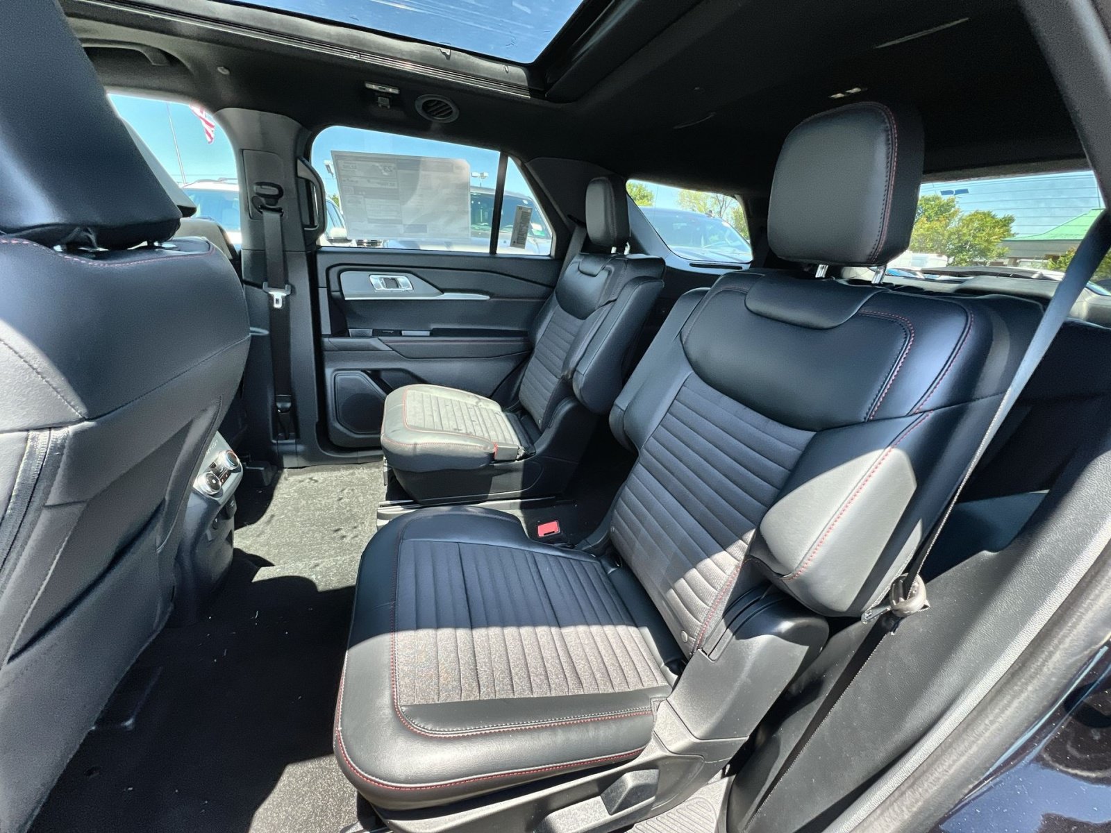 New 2026 Ford Explorer ST-Line w/ ST-Line Street Pack AWD/4WD image 48