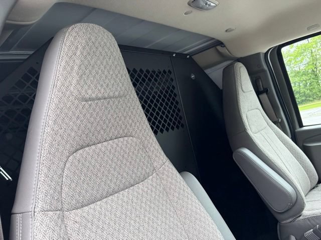 New 2026 Chevrolet Express 2500 w/ Driver Convenience Package RWD image 29