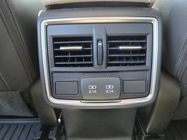 Used 2022 Subaru Forester Limited AWD/4WD image 17