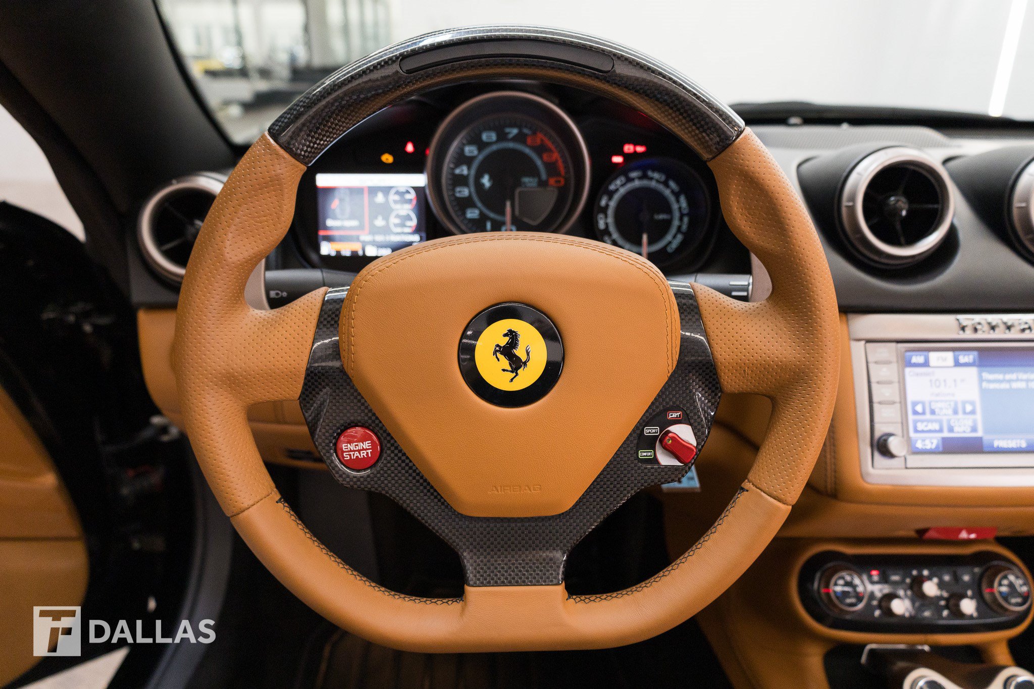Used 2011 Ferrari California RWD image 28