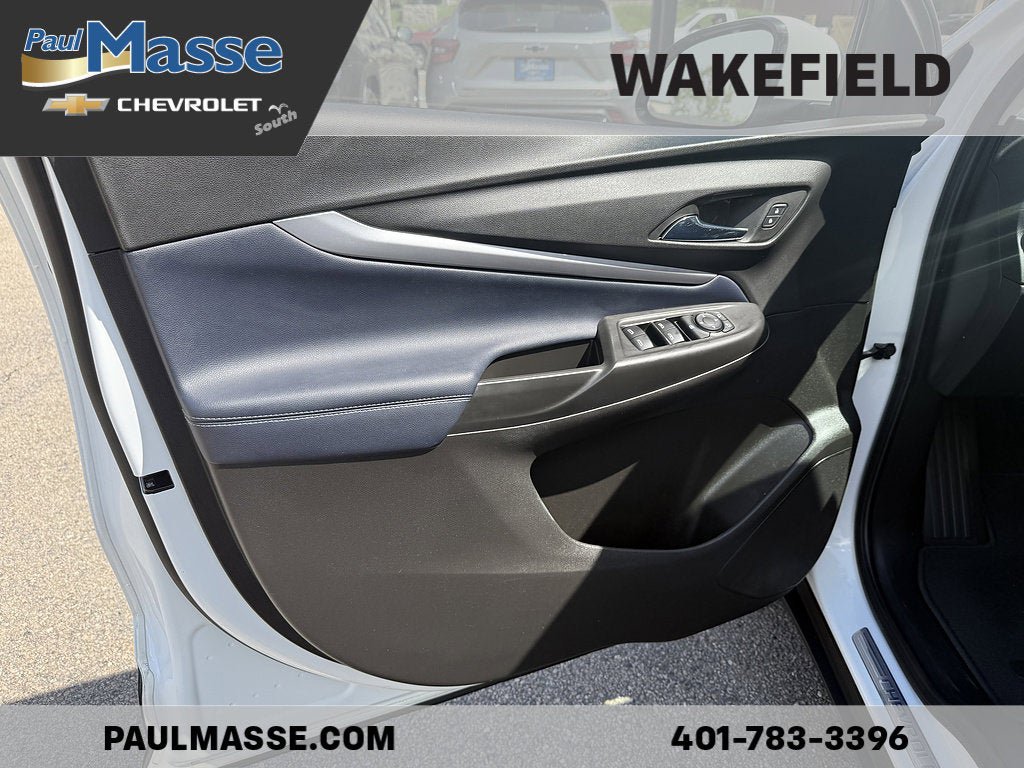 Used 2023 Chevrolet Bolt EUV LT w/ Convenience Package FWD image 16