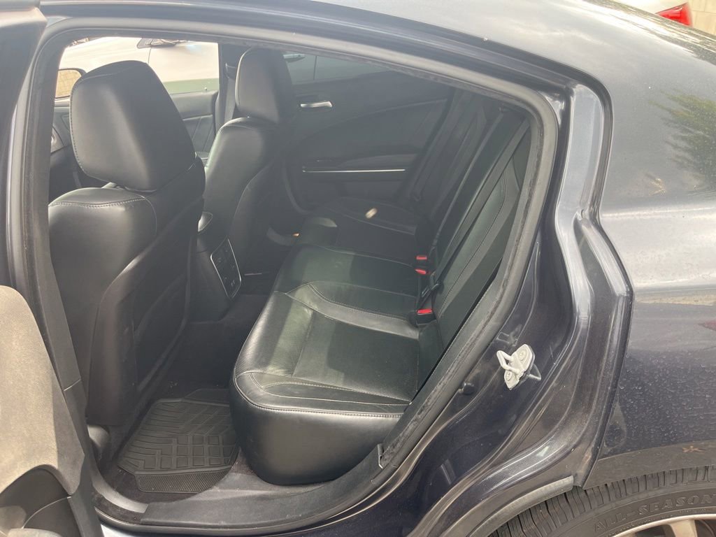 Used 2016 Dodge Charger SXT w/ Plus Group RWD image 6