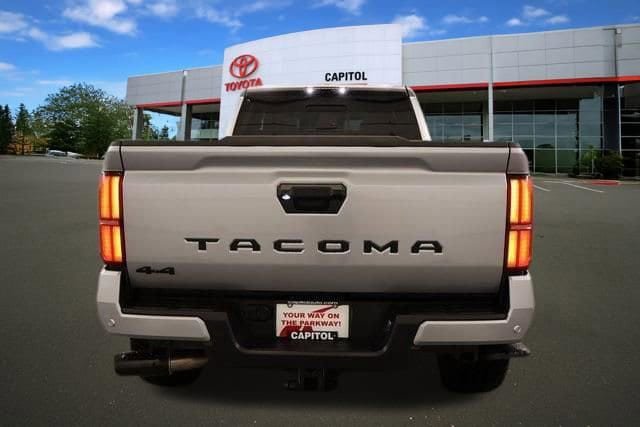 New 2025 Toyota Tacoma TRD Off-Road AWD/4WD image 5