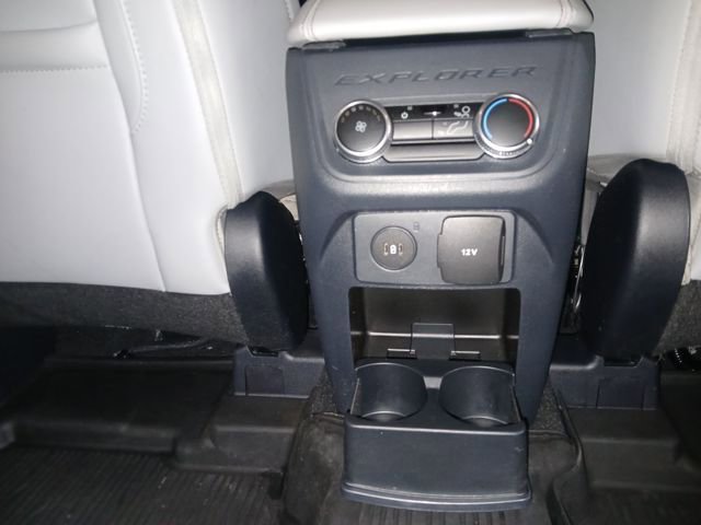 Used 2025 Ford Explorer Active w/ Active Comfort Package image 53