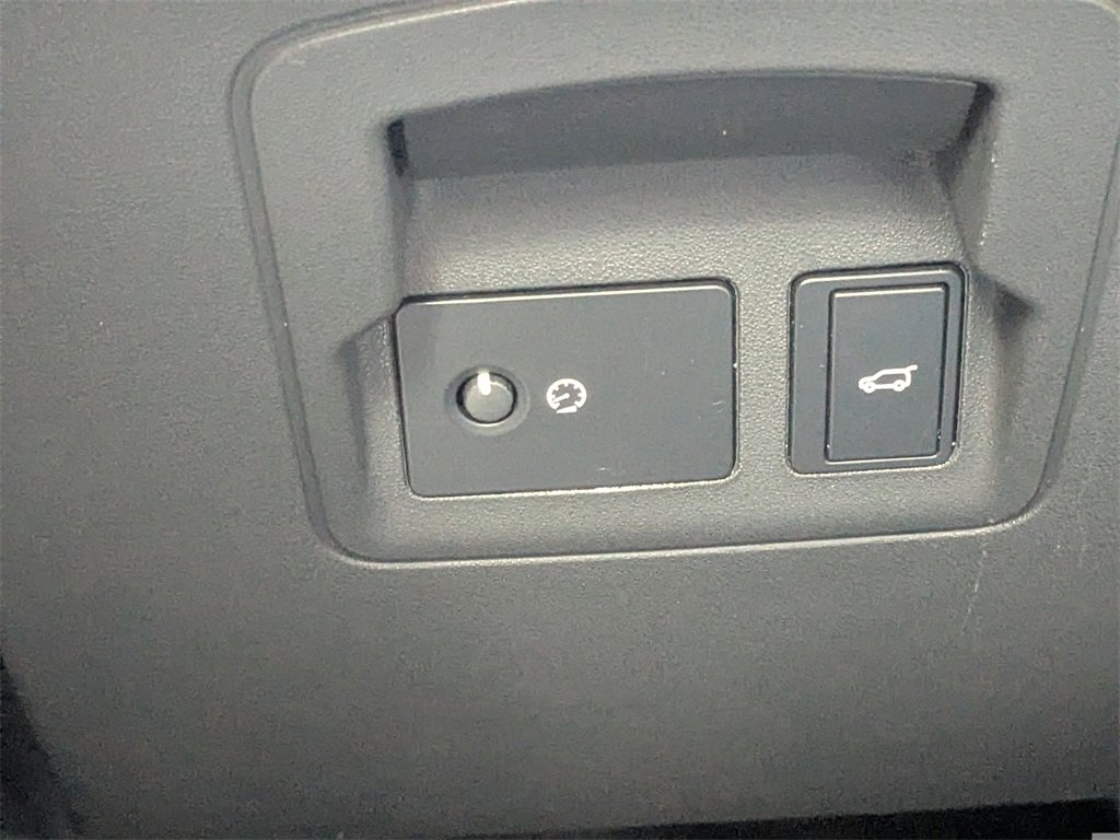 Used 2021 Land Rover Range Rover Velar R-Dynamic HSE image 28