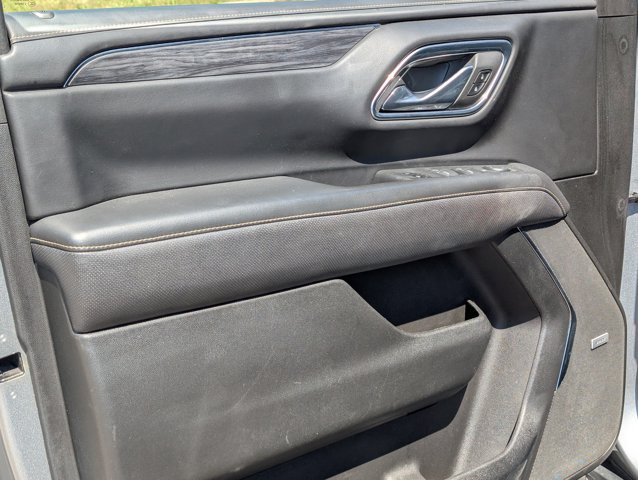 Used 2023 GMC Yukon SLT AWD/4WD image 15