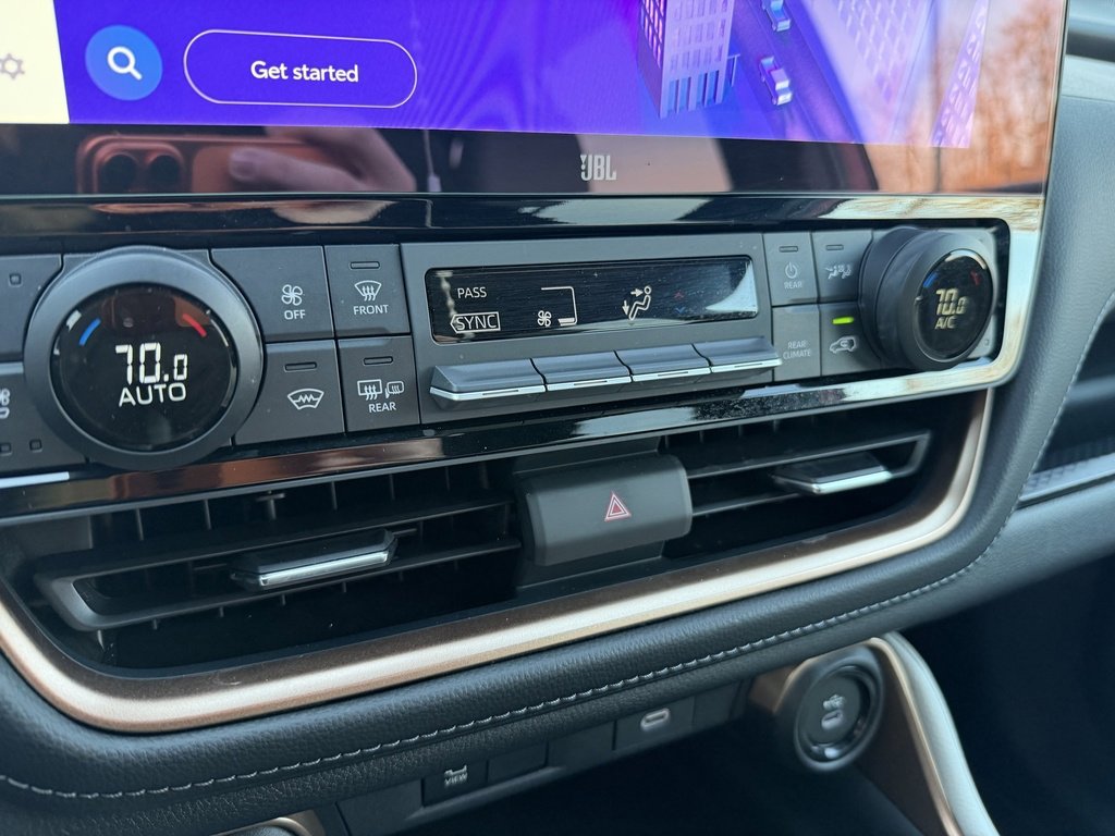 Used 2025 Toyota Grand Highlander AWD Hybrid image 17