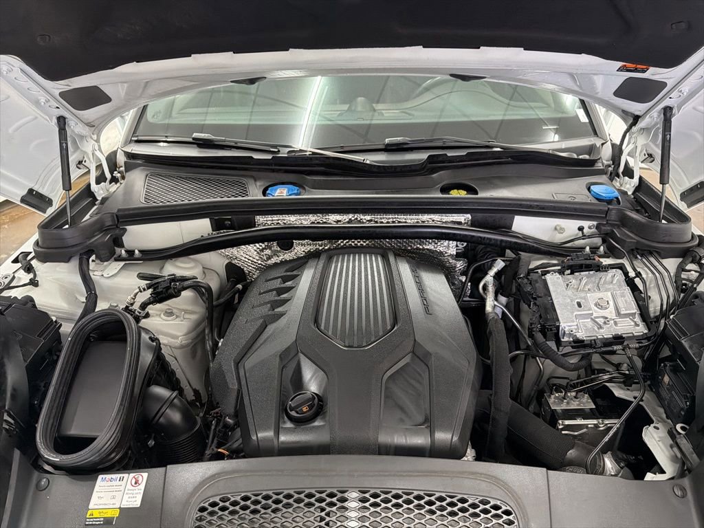 Used 2022 Porsche Macan image 31