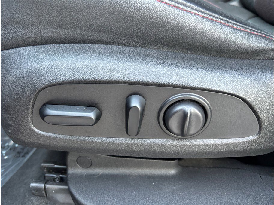 Used 2019 Chevrolet Blazer RS w/ Sun and Wheels Package image 19