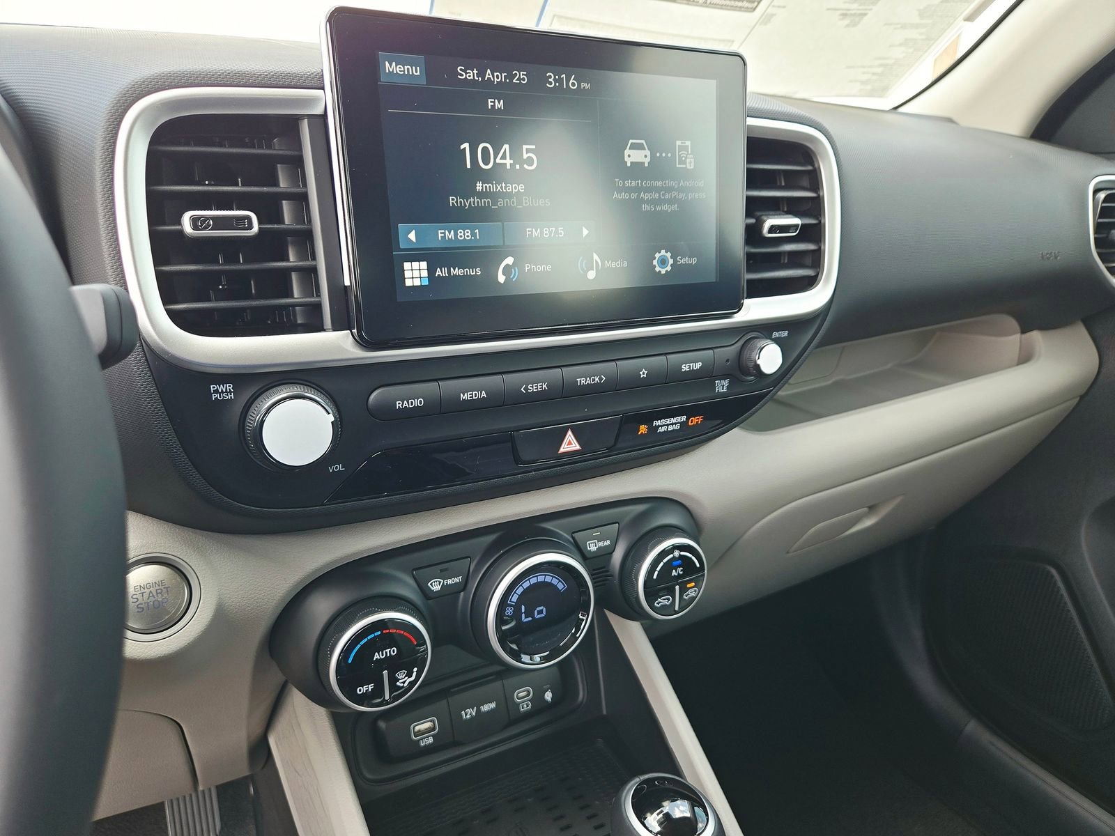 New 2026 Hyundai Venue SEL FWD image 11