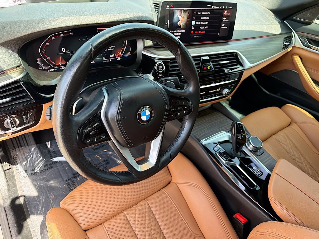 Used 2023 BMW 530i w/ Premium Package RWD image 26