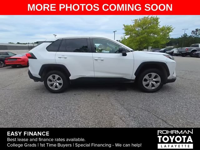 Used 2024 Toyota RAV4 LE FWD image 3