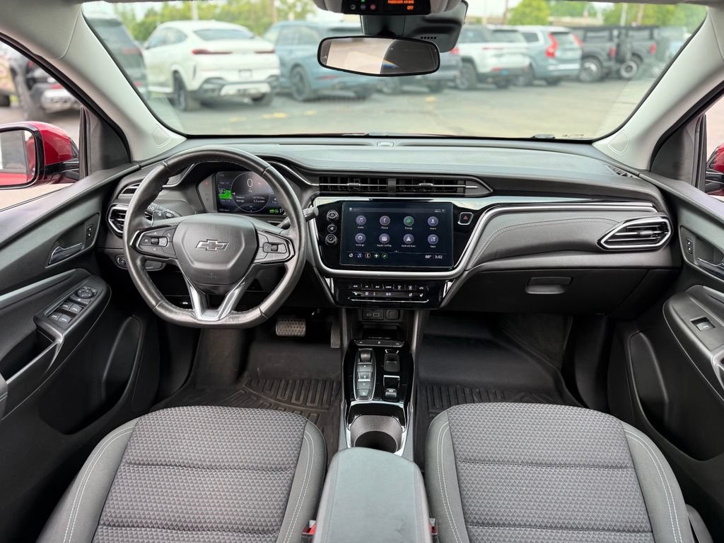Used 2022 Chevrolet Bolt EUV LT w/ Comfort Package FWD video 2