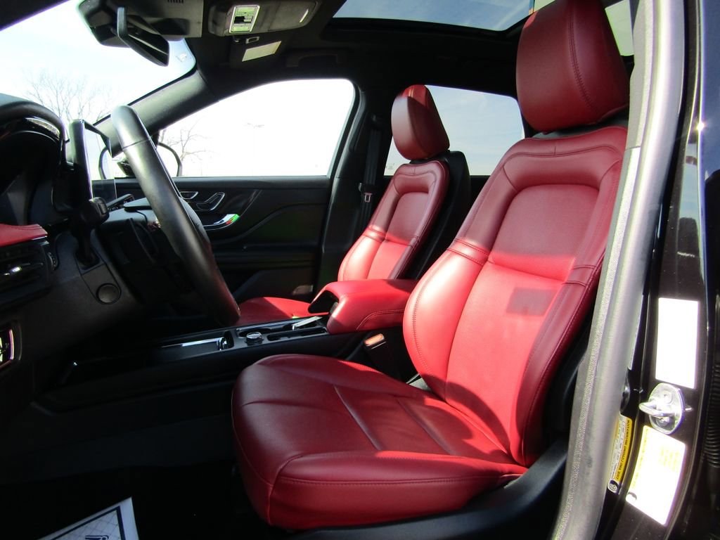 Used 2025 Lincoln Corsair Grand Touring w/ Equipment Group 301A AWD/4WD image 15