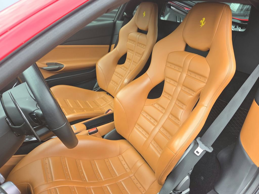 Used 2018 Ferrari 488 GTB image 5