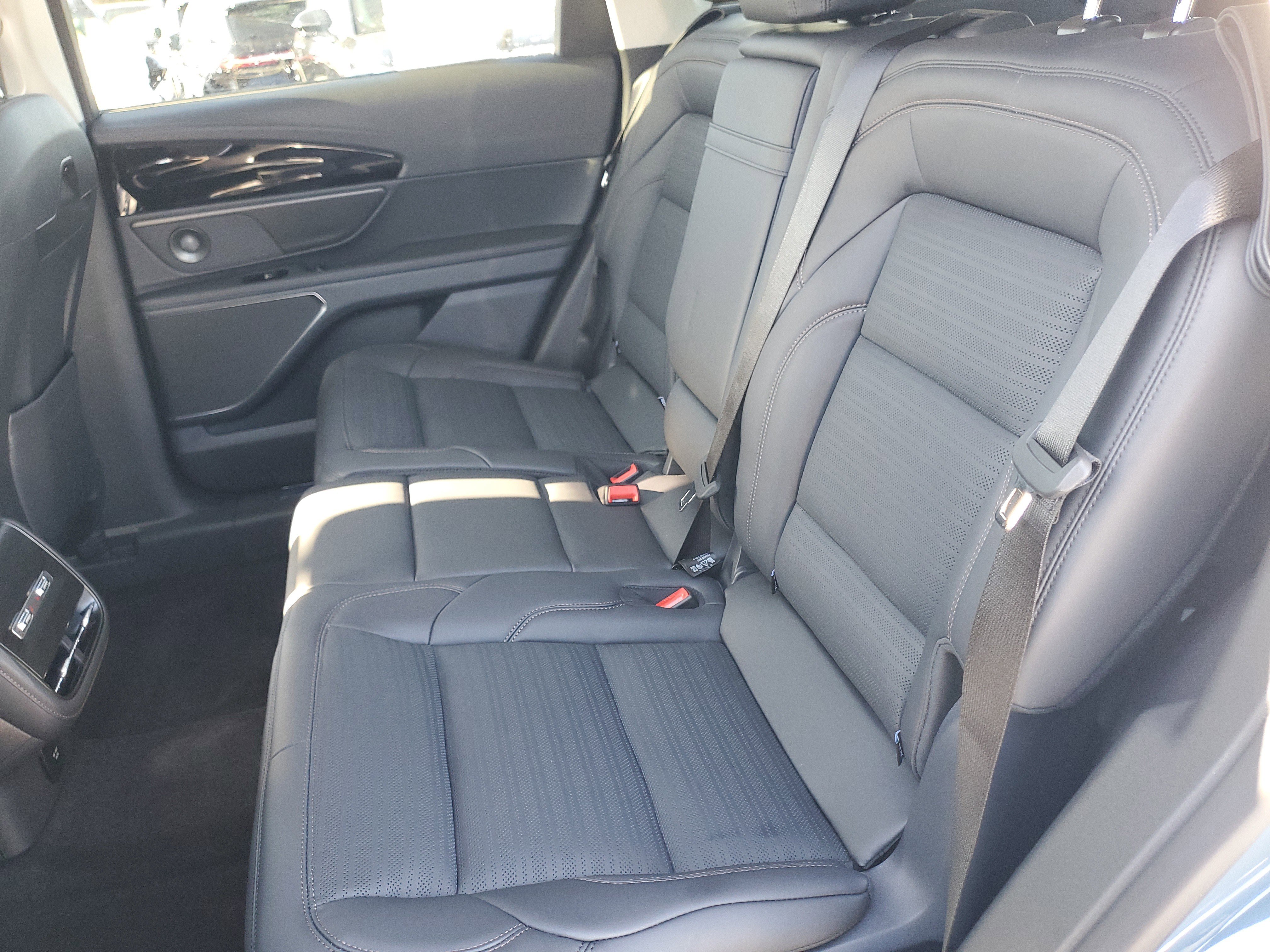 New 2026 Lincoln Nautilus Reserve w/ Jet Appearance Package image 31