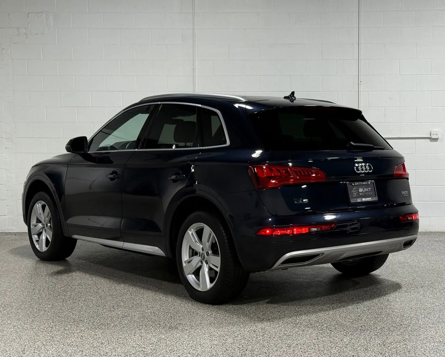 Used 2018 Audi Q5 2.0T Premium Plus w/ Premium Plus Package AWD/4WD image 6