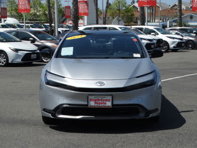 Used 2024 Toyota Prius Limited w/ Limited Premium Package image 3