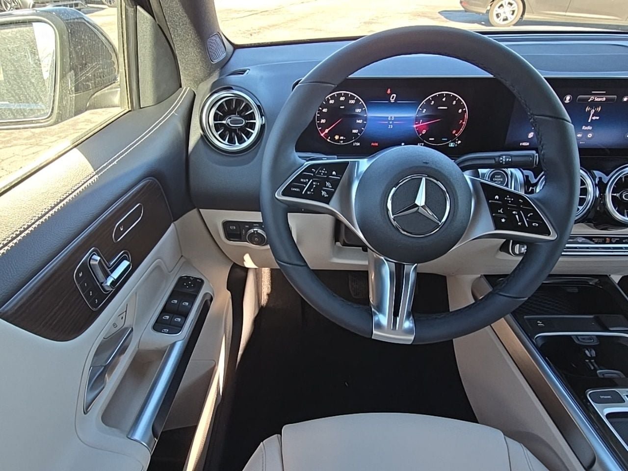 New 2026 Mercedes-Benz GLB 250 4MATIC image 30