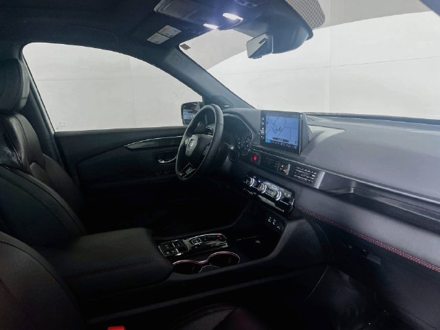 Used 2025 Honda Pilot Black Edition image 9