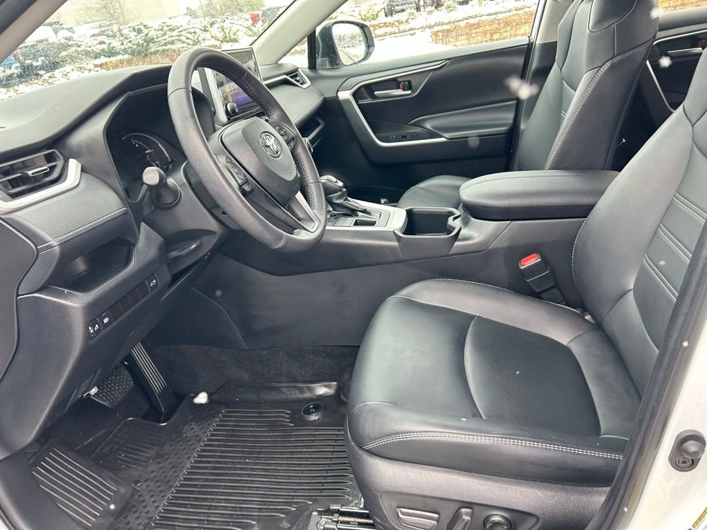 Used 2024 Toyota RAV4 XLE Premium AWD/4WD image 23