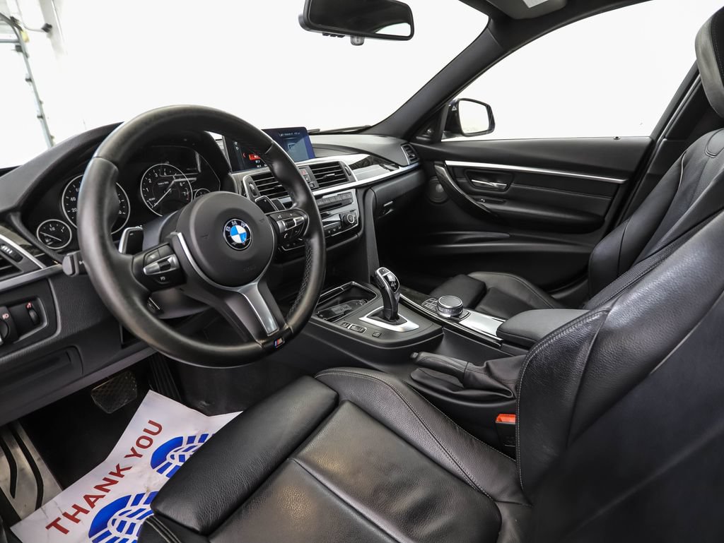 Used 2018 BMW 340i xDrive Sedan AWD/4WD image 10