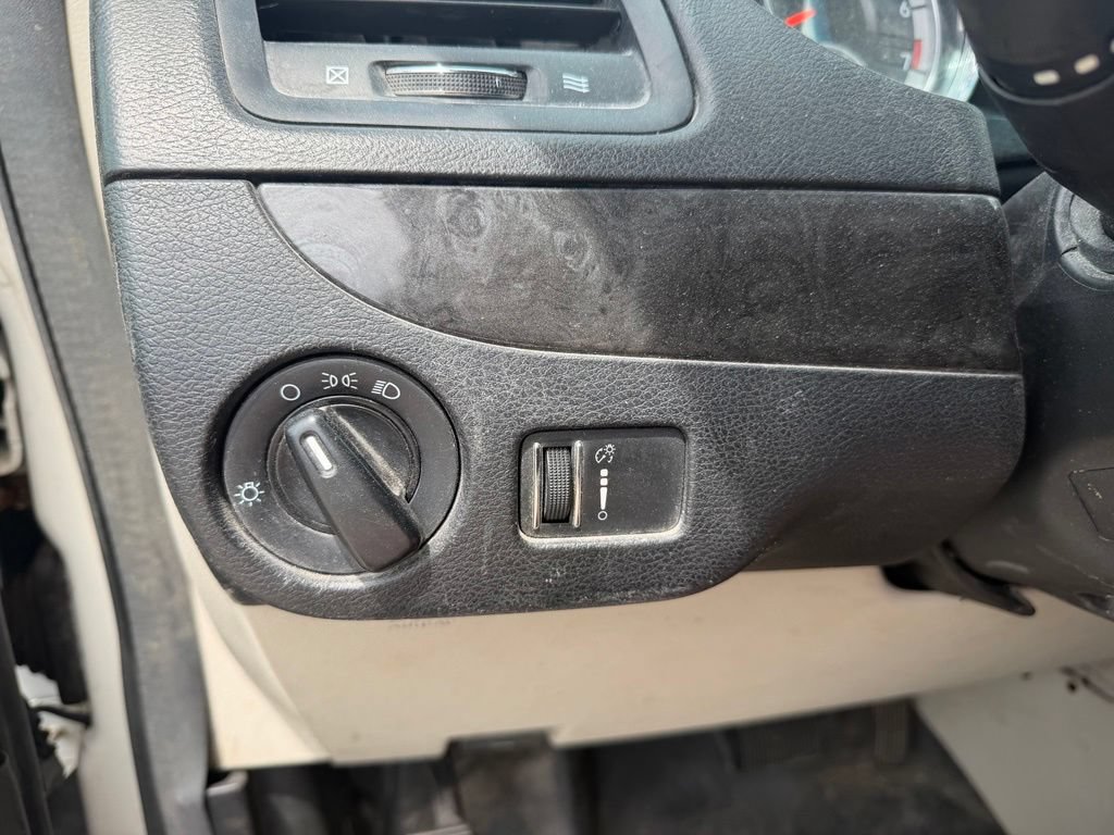 Used 2013 RAM C/V Tradesman FWD image 6