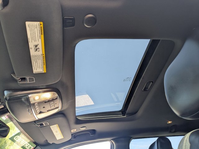 Used 2020 Jeep Grand Cherokee Altitude AWD/4WD image 16