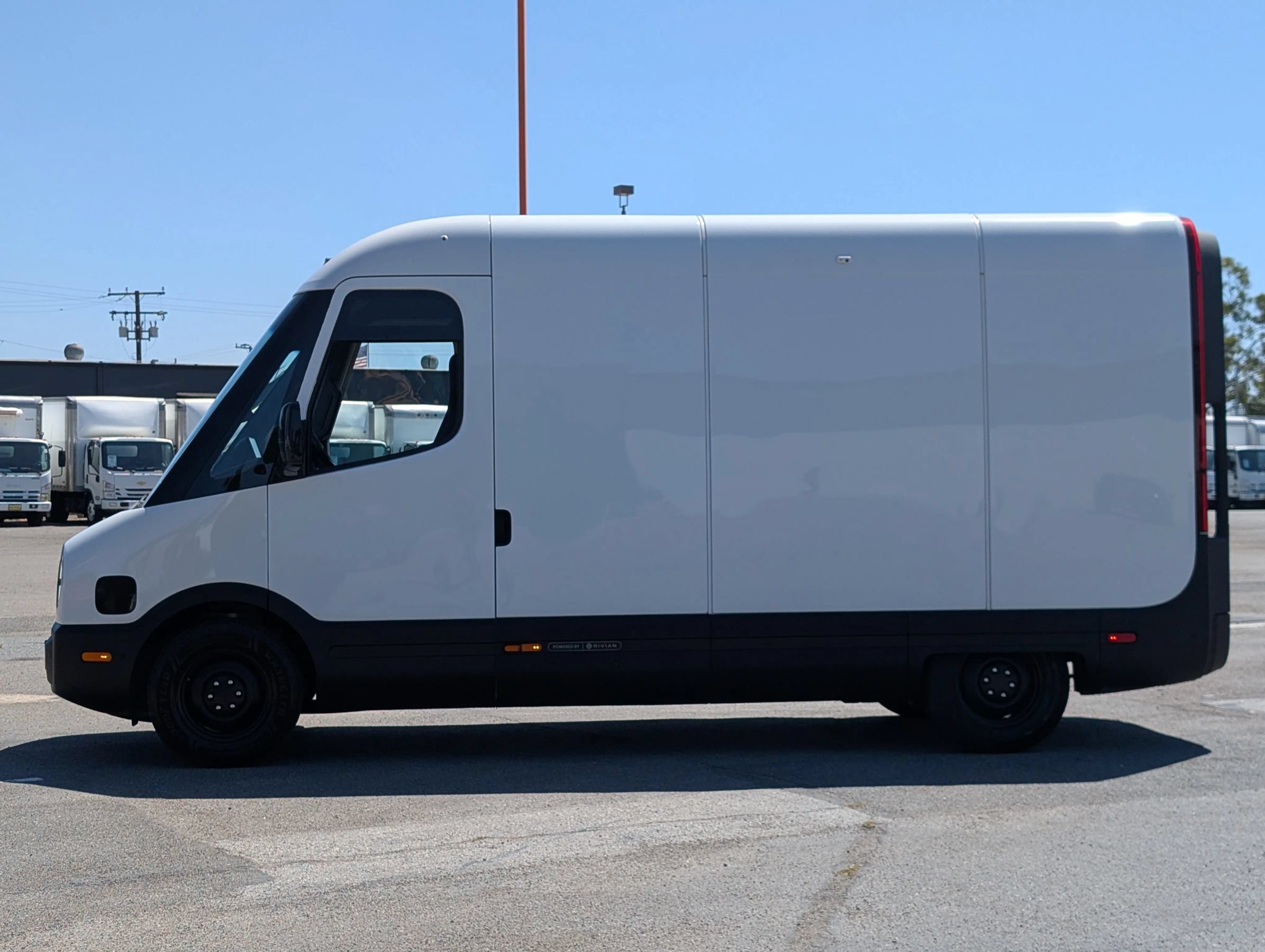 Used 2024 Rivian Delivery 500 FWD image 4