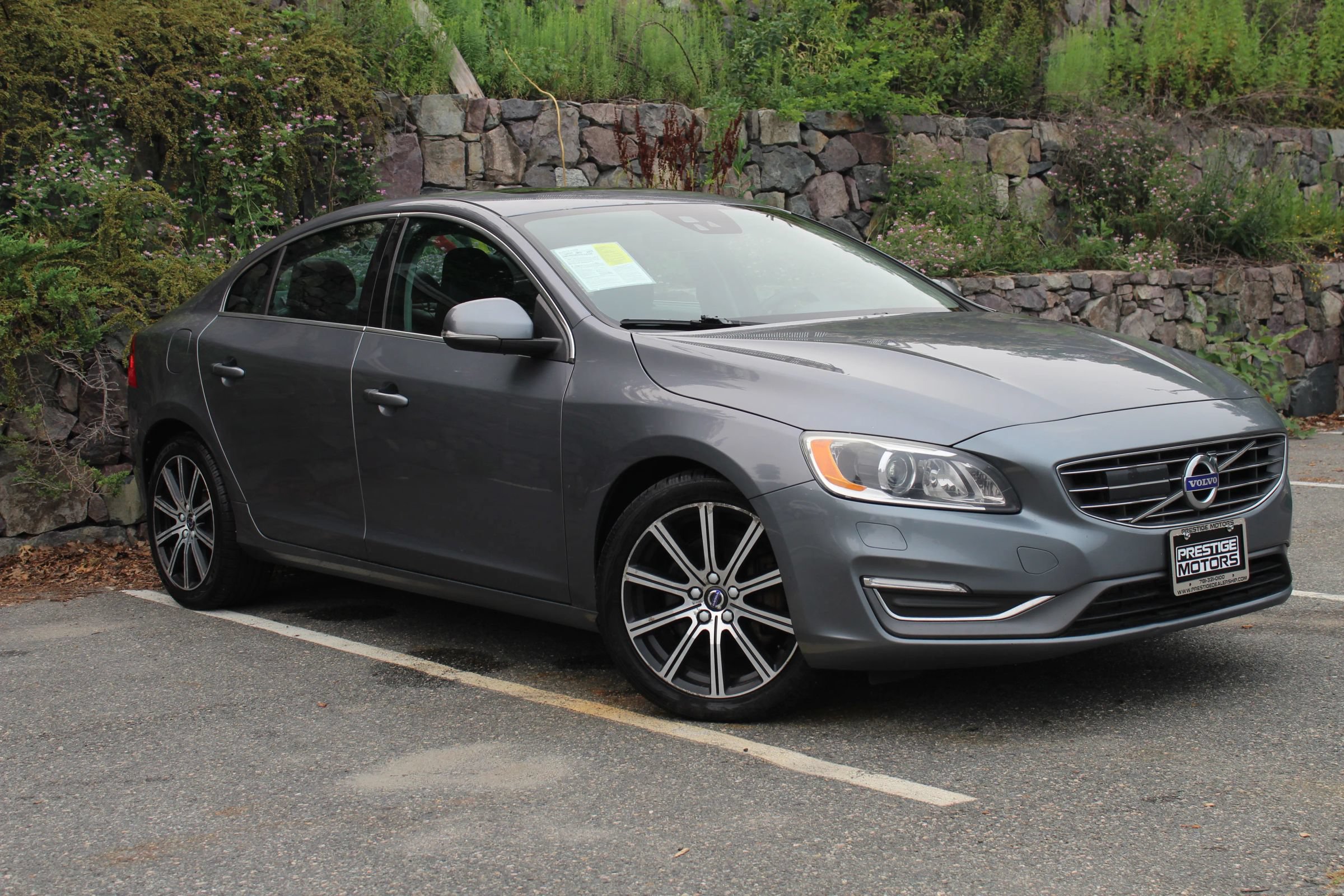 Used 2017 Volvo S60 T5 Inscription Platinum AWD/4WD image 4
