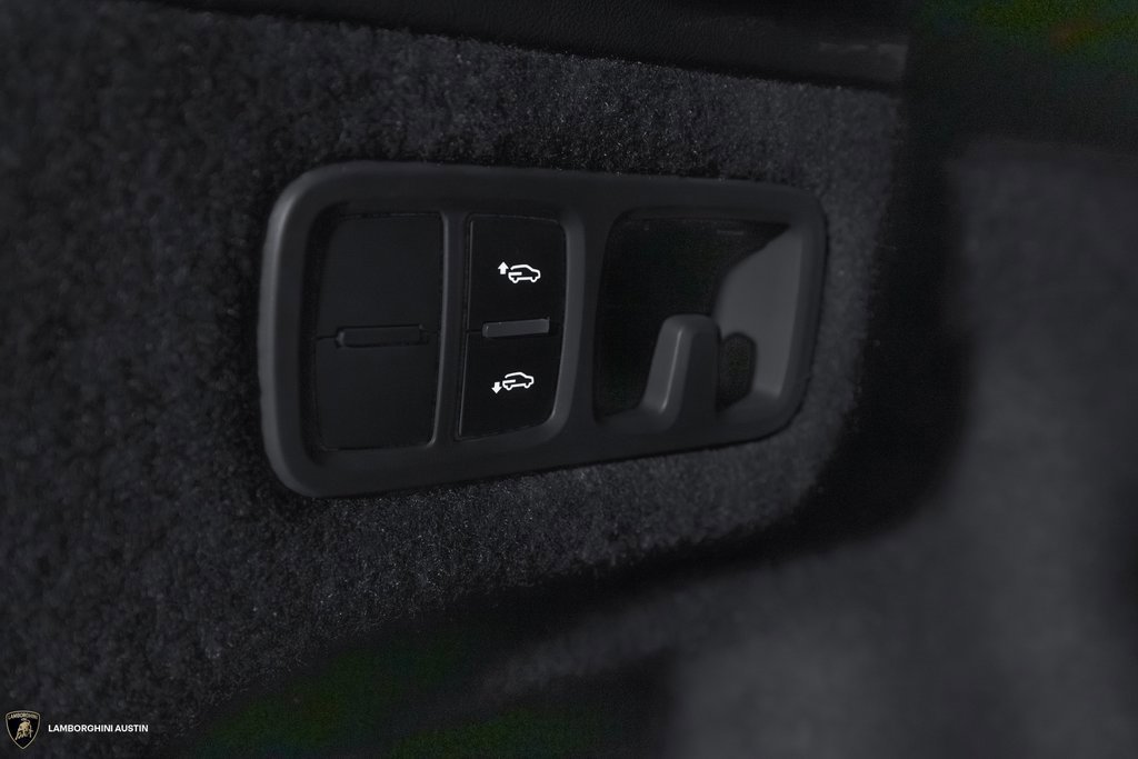 Used 2025 Lamborghini Urus SE image 12