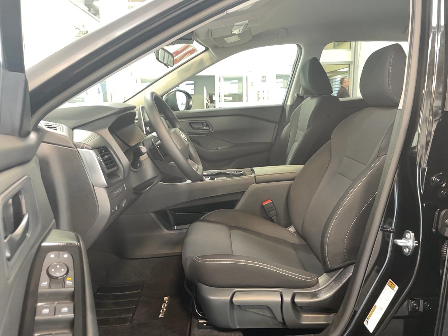 Used 2026 Nissan Rogue S AWD/4WD image 19