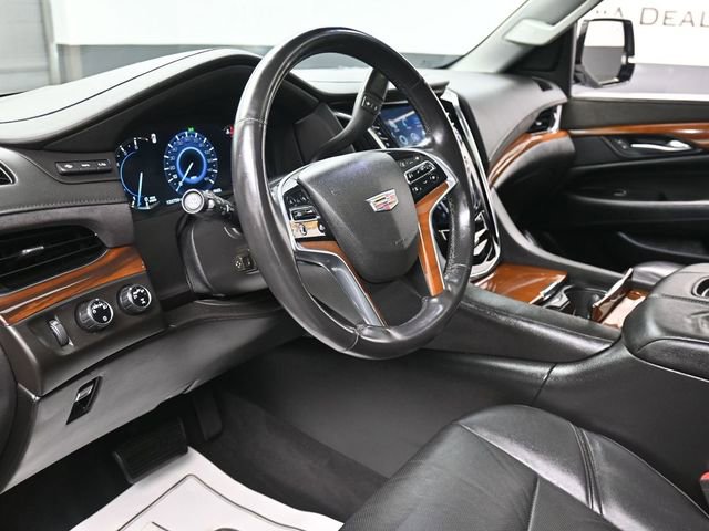 Used 2017 Cadillac Escalade Premium Luxury image 14