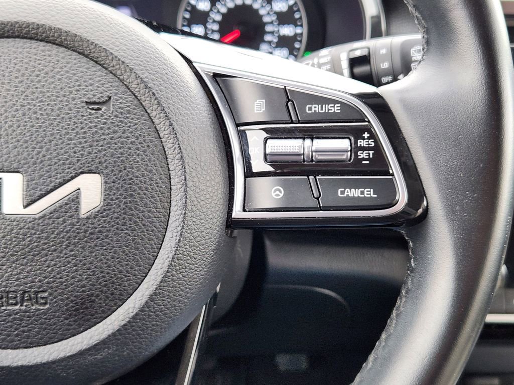 Used 2023 Kia Seltos EX image 19