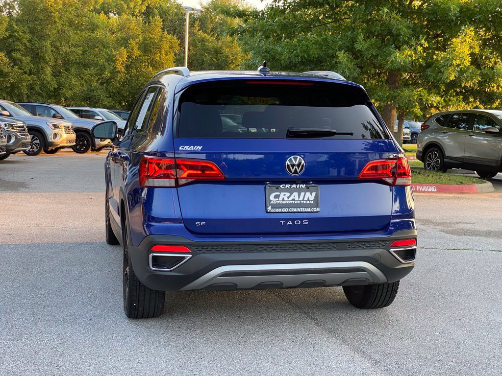 Used 2024 Volkswagen Taos SE FWD image 5