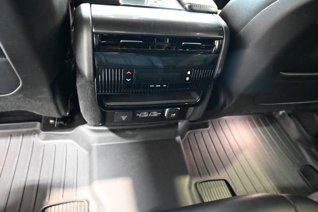 Used 2022 Jeep Wagoneer Series I AWD/4WD image 31