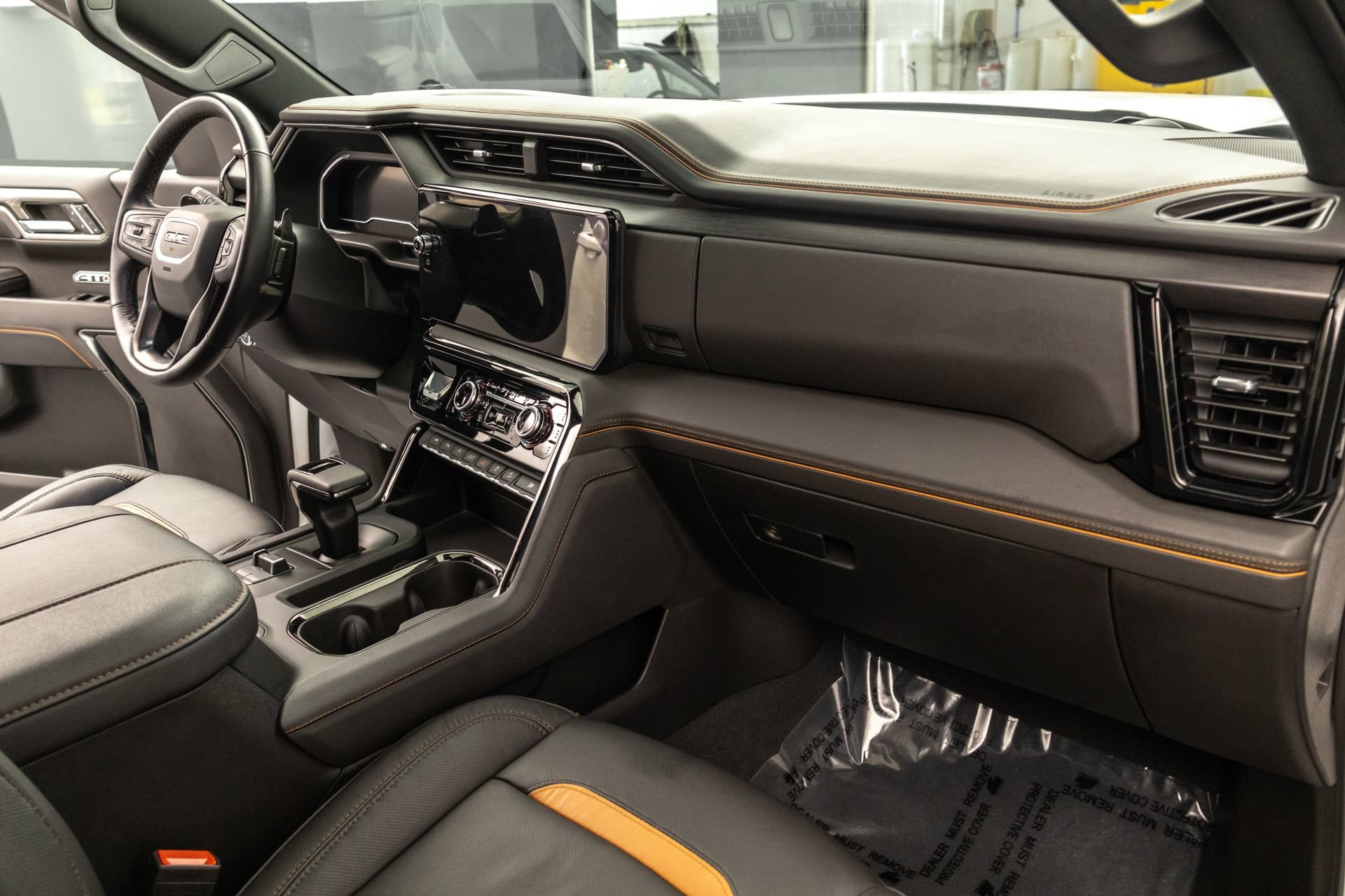 Used 2023 GMC Sierra 1500 AT4 w/ AT4 Premium Package AWD/4WD image 39