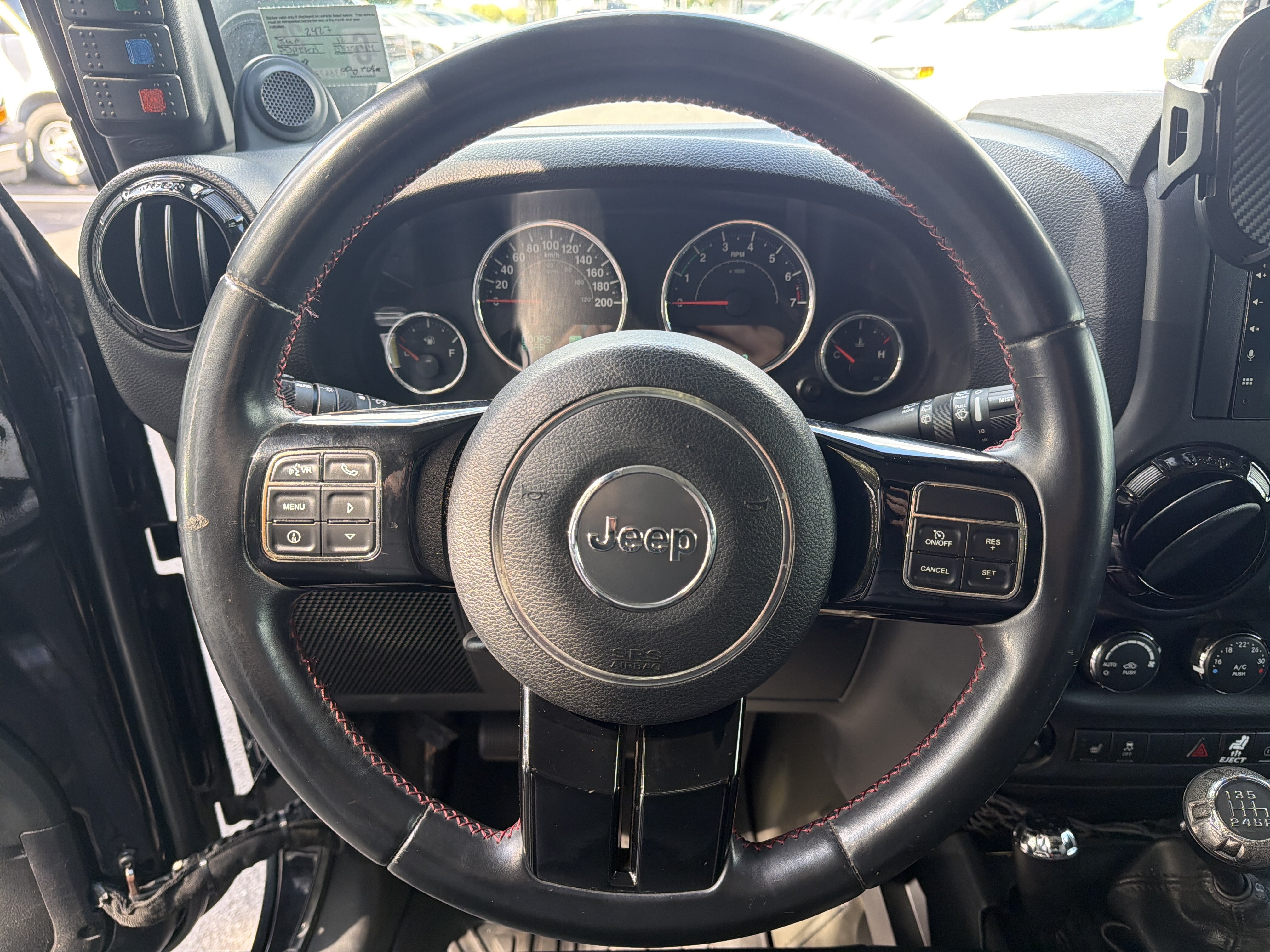 Used 2012 Jeep Wrangler Unlimited Sahara AWD/4WD image 18