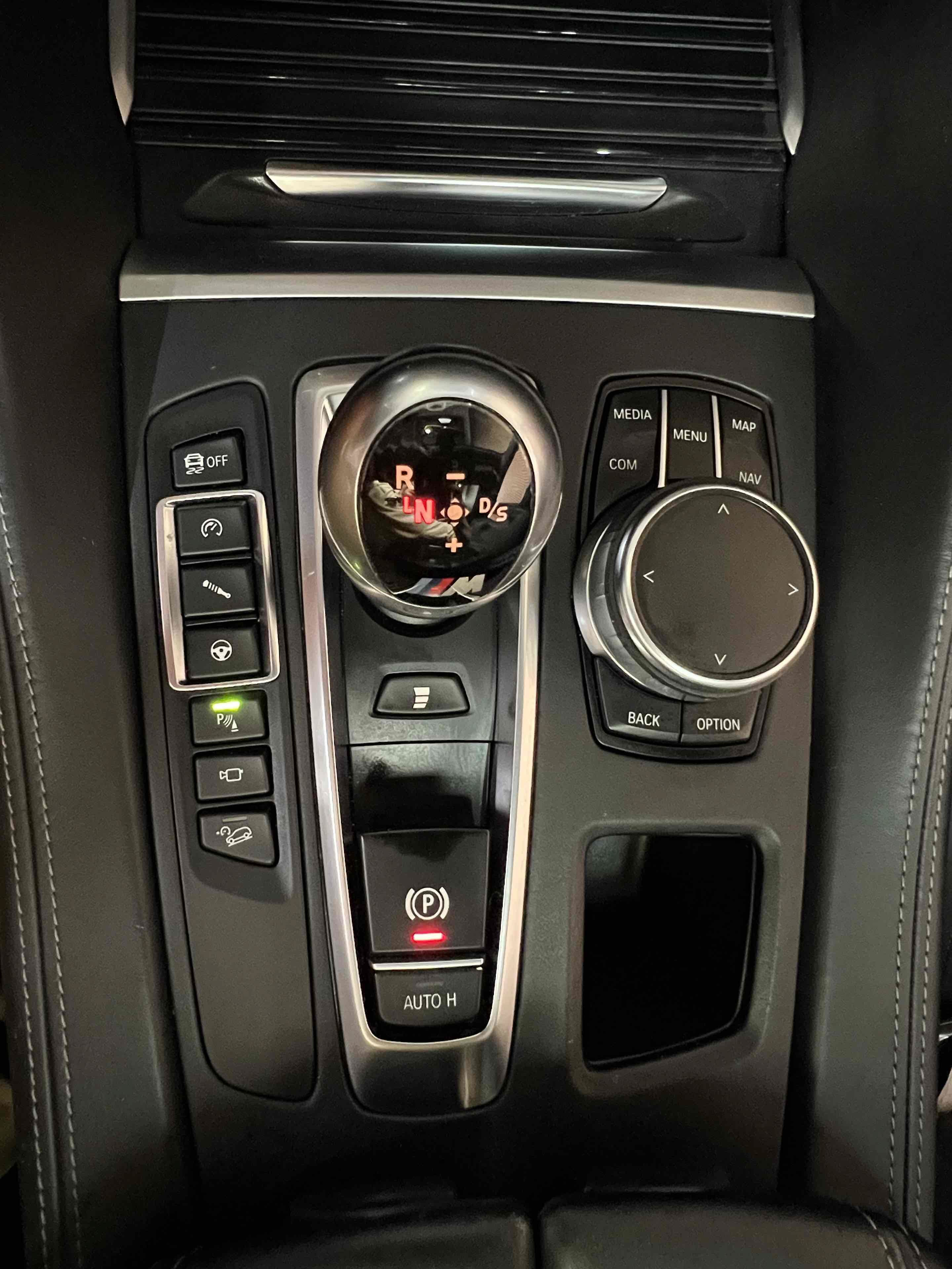 Used 2017 BMW X6 M AWD/4WD image 29